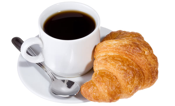 káva k snídani