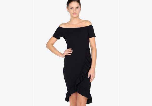 elegantní černé šaty