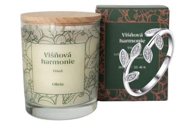 svíčka se stříbrným šperkem recenze